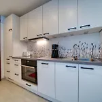 - Haus P, App 0peg02