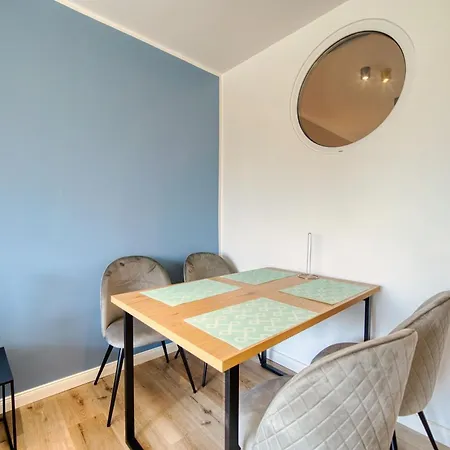 - Haus P, App 0peg02
