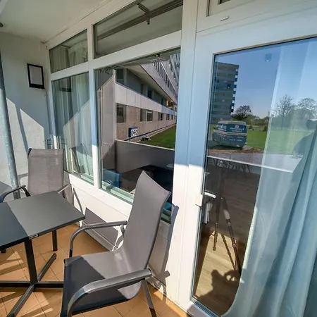 - Haus P, App 0peg02 *